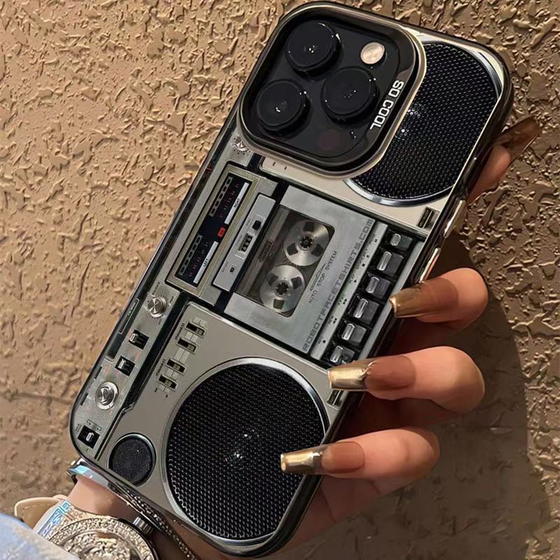 Futrola za telefon s retro kasetofonom
